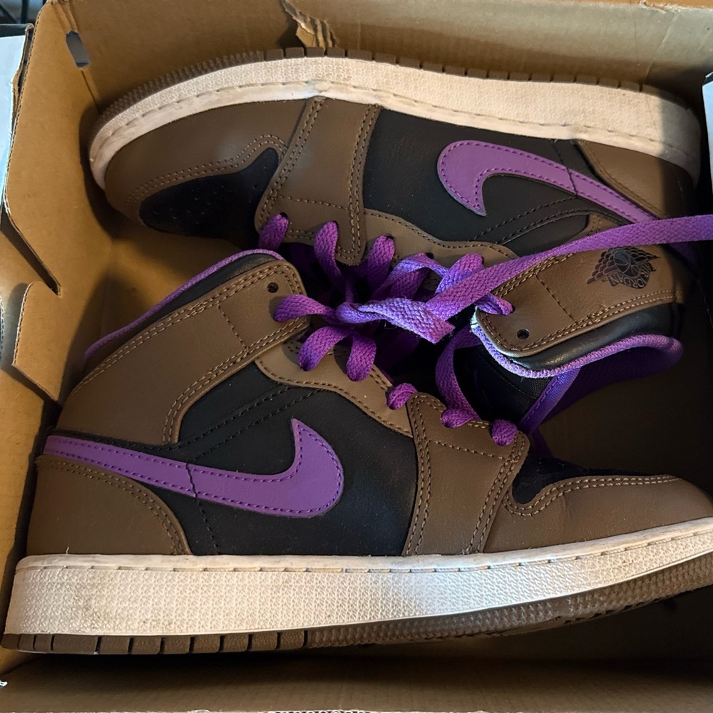 Jordan Kids Sneakers - Brown and Purple
